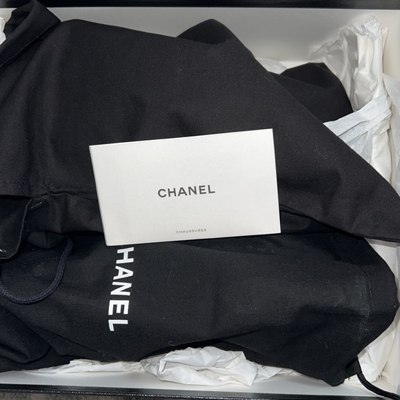 AUTHENTIC GENTLY USED CHANEL SNEAKERS - Picture 4 of 6